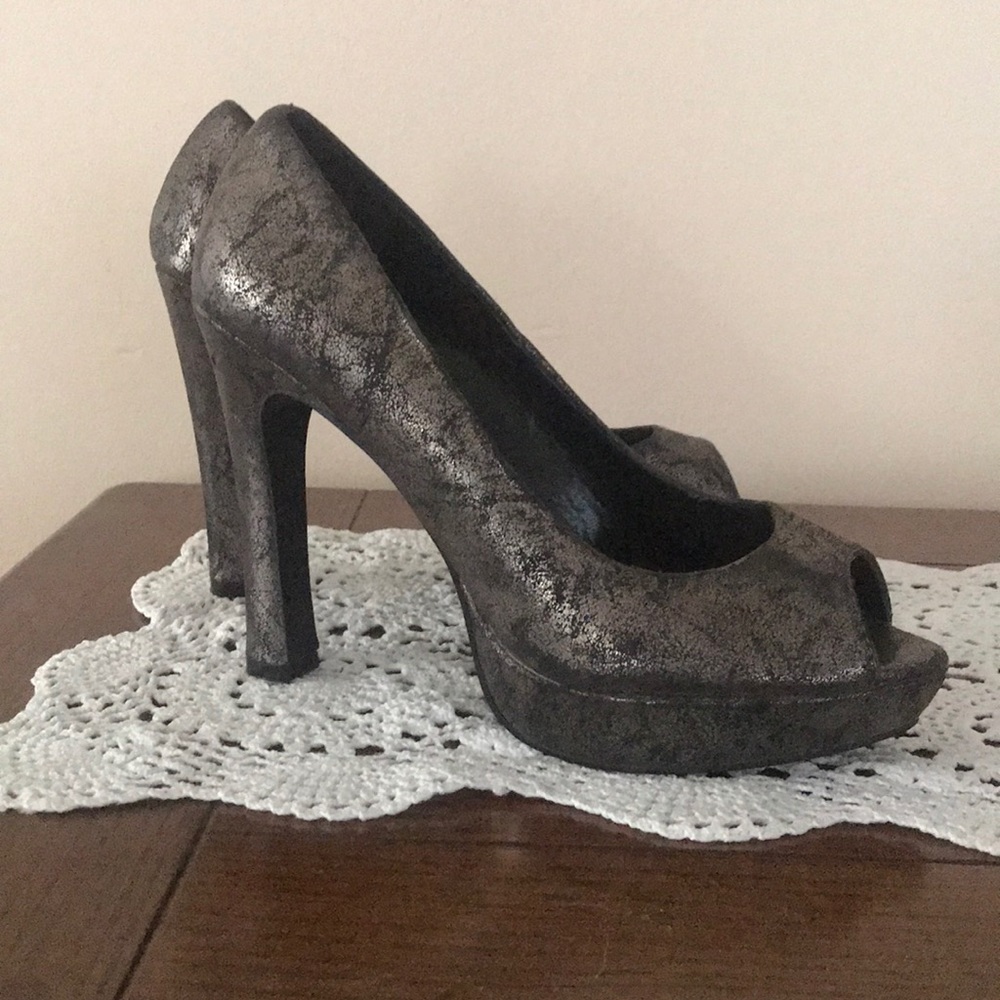Maurice’s Heels